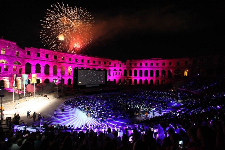 img-pula-film.jpg